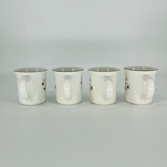 Pfaltzgraff Winterberry Ceramic Tea Cups / Coffee Mugs 4" Tall - Set of 4 - GUC - Picture 2 of 11